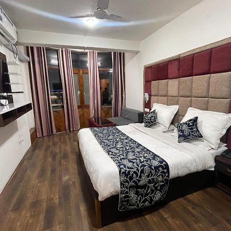Hotel Senorita Srinagar  Ngoại thất bức ảnh
