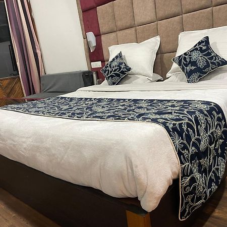 Hotel Senorita Srinagar  Ngoại thất bức ảnh
