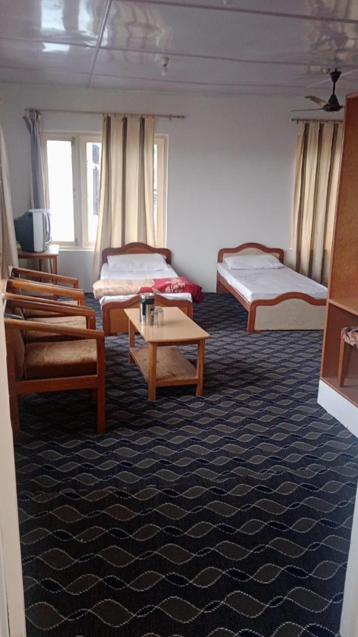 Hotel Senorita Srinagar  Ngoại thất bức ảnh